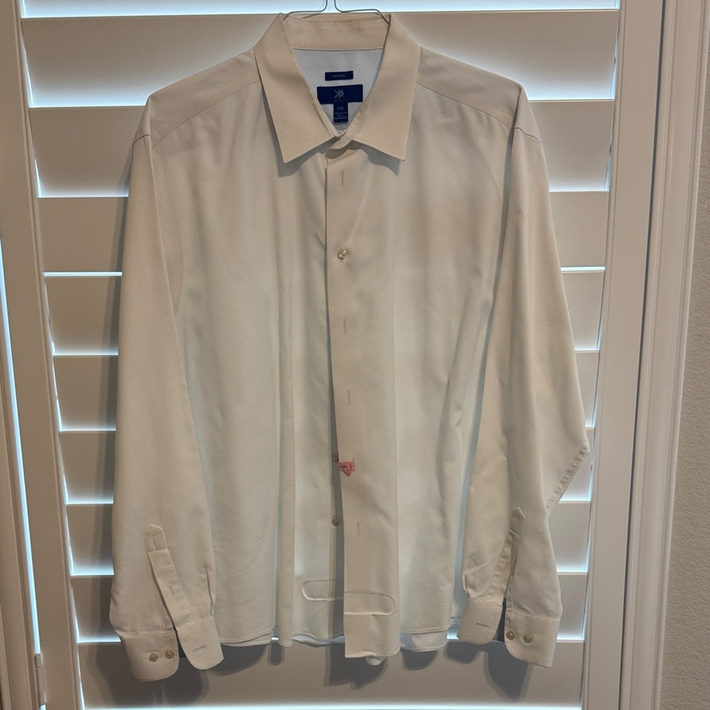 Men’s Egara XXL dress shirt